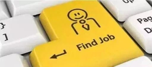 新加坡各行业应届生薪酬均下跌,最大跌幅约20%