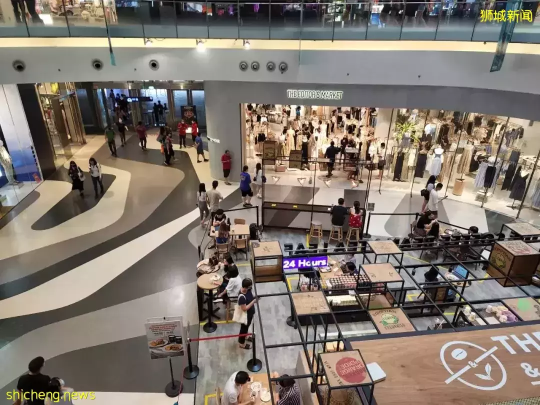 首个解封周末!新加坡全岛到处是人,机场、酒吧、商场,连新山也挤满!或进一步解封