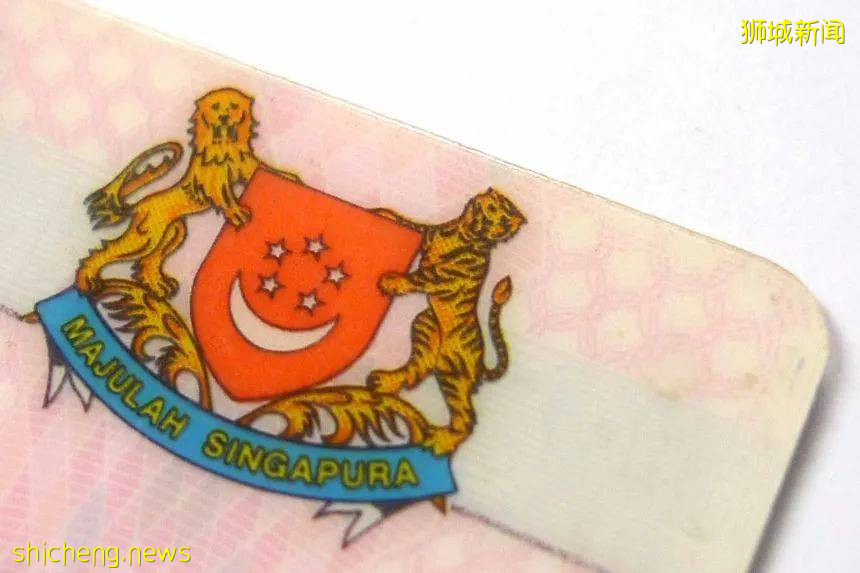 新加坡56周年国庆将至,你知道坡岛国旗差点是蓝色的吗