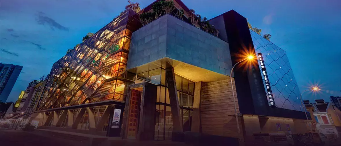 新加坡旅游盘点:小印度的大宝森节不要错过哦