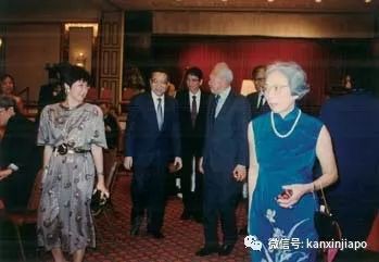 借李光耀抄笔记的他，放弃200万年薪​，让新加坡法治成亚洲第一！