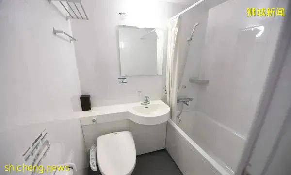 全网群嘲：东京奥运开幕式像阴间！设施简陋、开除导演乱透了！中新选手惊艳出场