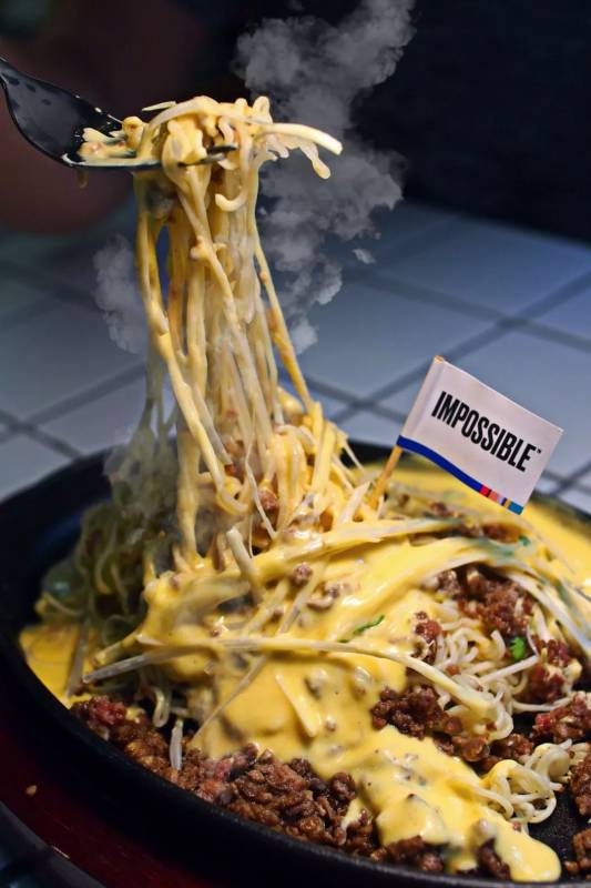 新加坡100家超市开始卖人造肉！李嘉诚、淡马锡投资的黑科技