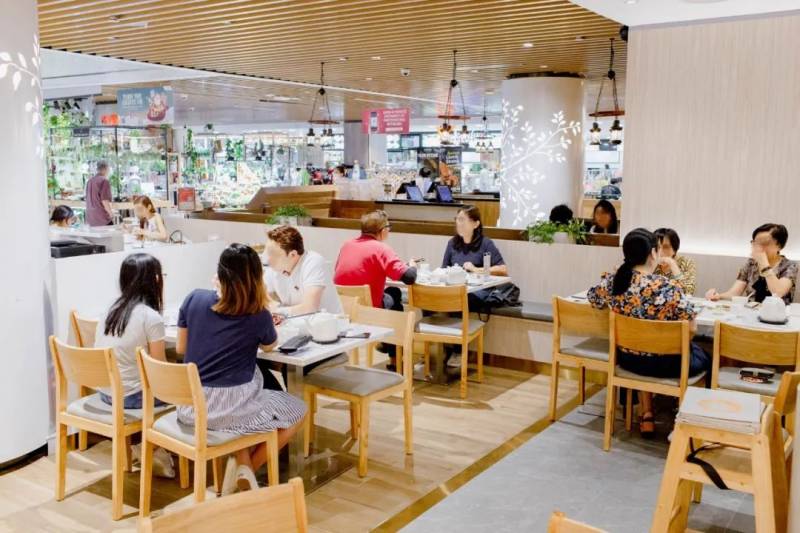 三人行新店開業!三人來吃就送招牌菜!全島三店同慶