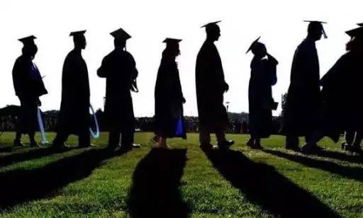 那些在新加坡的中國人，你們過得好嗎