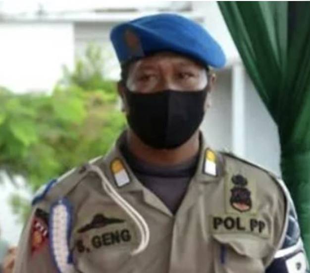 实拍!印尼19岁男子被当街鞭刑146下!打得比新加坡还狠