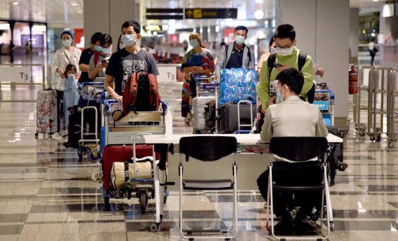 中國飛新加坡乘客免隔離！中國網友：抱歉今年不來了！新加坡：沒事我等你