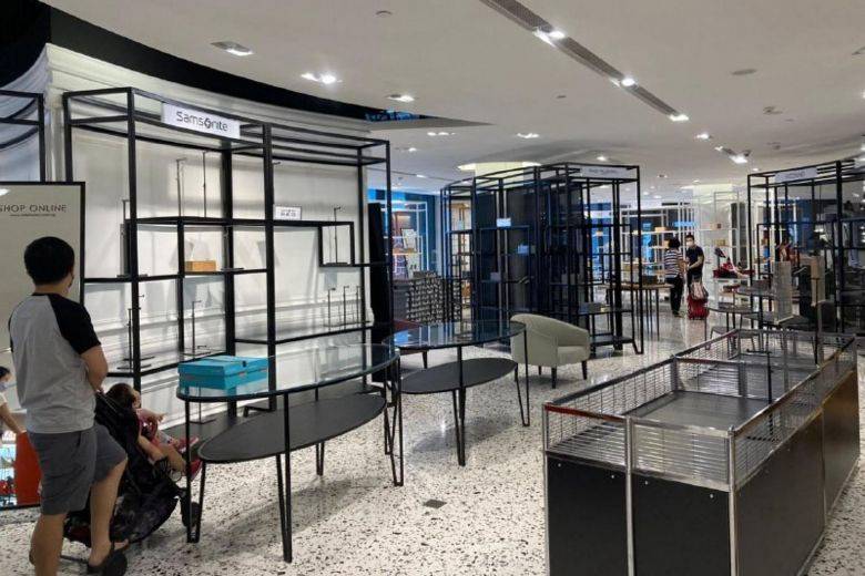 实拍!新加坡这家商场被挤爆!网站也刷爆