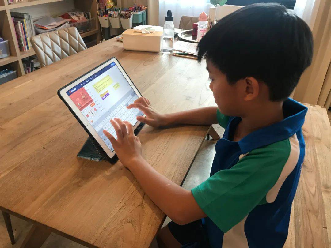 10岁儿子沉迷游戏怎么办?新加坡妈妈怎么机智化解难题