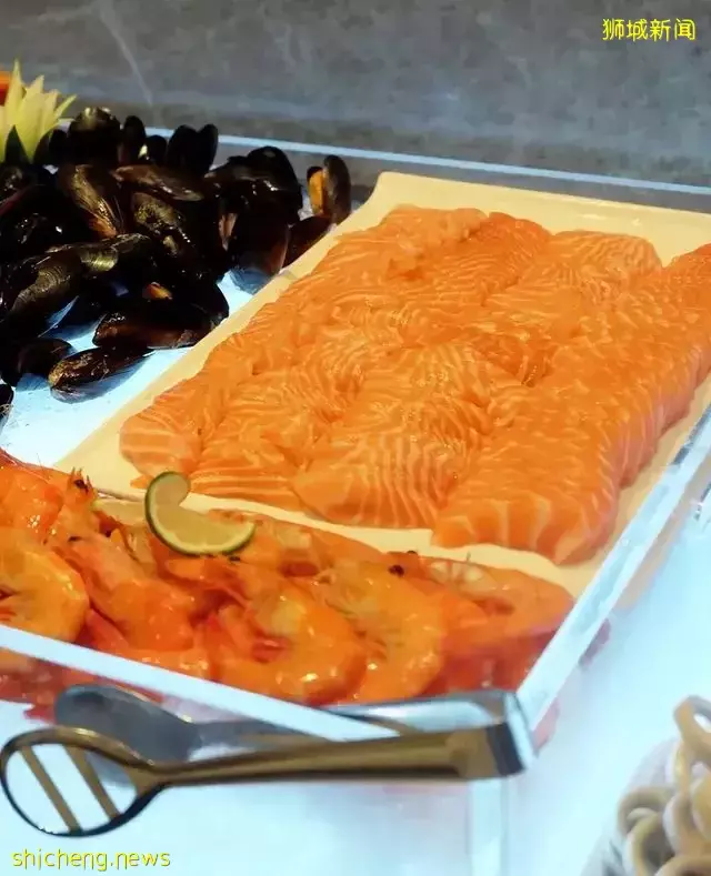 卡尔顿酒店海鲜自助餐买一送一‼只限DBS/OCBC持卡人💳牡蛎帝王蟹腿吃爆TA,即日起生效