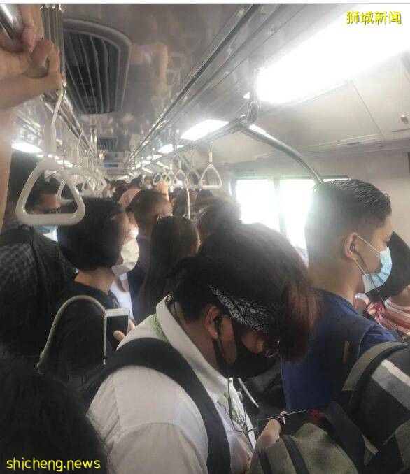 新加坡“解封”第一天，地鐵寶寶“嫌棄”目光走紅!