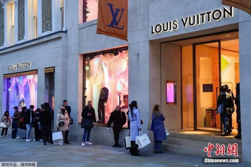 多國遭遇第二波疫情,封城令再次下達!新加坡等國唐人街掙紮著