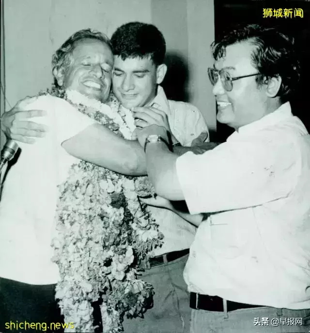 新加坡两次政治领导交替 那些鲜为人知的故事