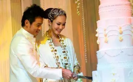 九十年代新加坡電視劇中美女如雲,如今她們境遇如何