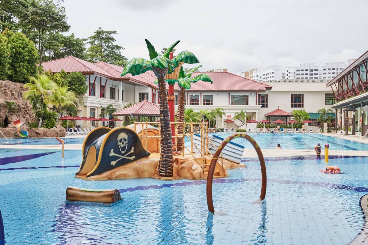 夏天这样玩🏊♀️新加坡6大开放式泳池合集!漂流河、彩色长滑梯、螺旋滑道、小型瀑布🌊