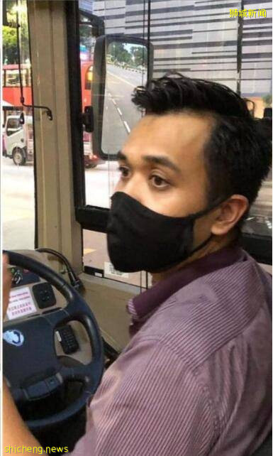 新加坡巴士小哥爱你呦!你帮助人的背影真帅