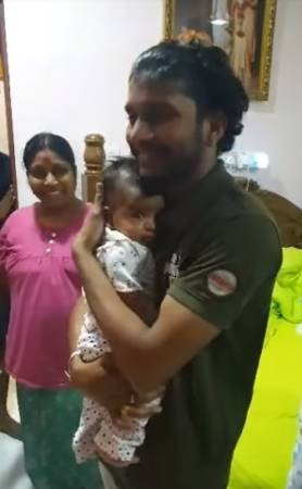 【柔佛人頭條】馬勞偷偷回家 爲至親造驚喜 久違抱抱