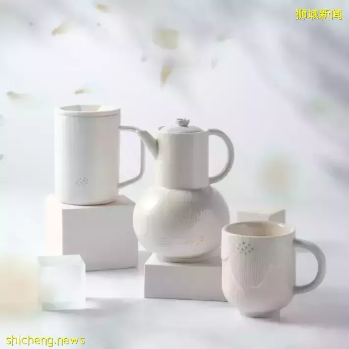 超浪漫星巴克樱花季限定新品已上线!包含多种杯子、水壶、折叠饭盒甚至还有樱花雨伞哦