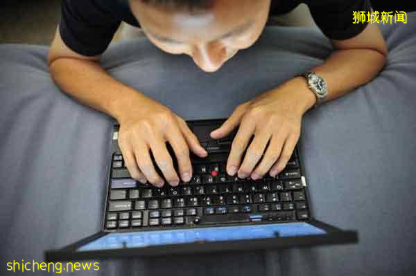 华青单恋女同学 入侵“情敌”电邮搞破坏