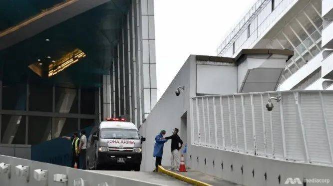 新加坡出发皇家加勒比游轮出现“确诊”?老翁:不遗憾,期待还有机会再和家人旅行