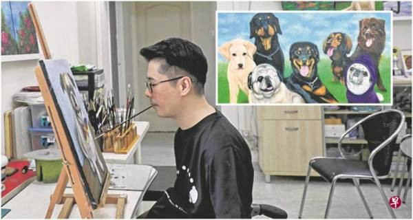 理發師車禍半身不遂 苦練嘴咬筆繪畫 轉當畫家