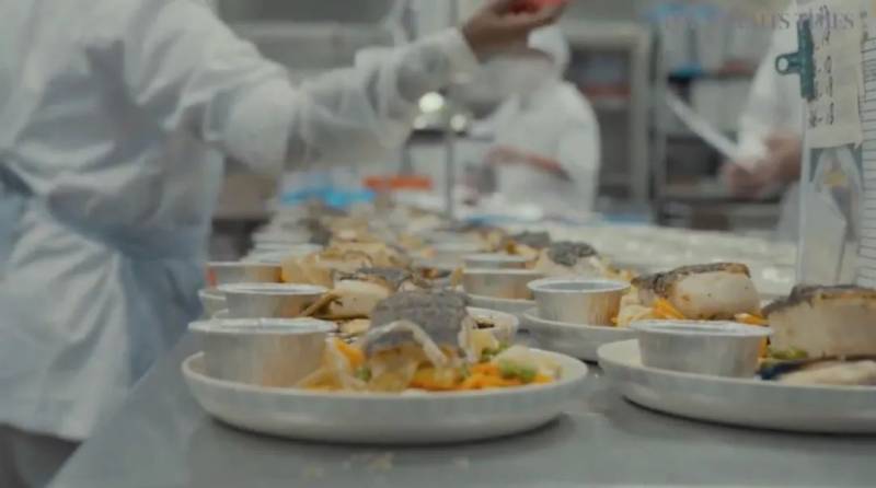 新航取消“无目的飞行计划”!推出更靠谱的机舱餐厅