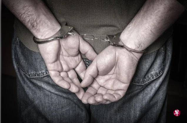 在家隔离太无聊 · 清洁工全岛走透透 监12周