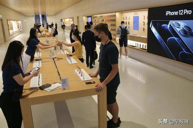 iPhone 12新加坡开卖,今年为何不需彻夜排队抢购