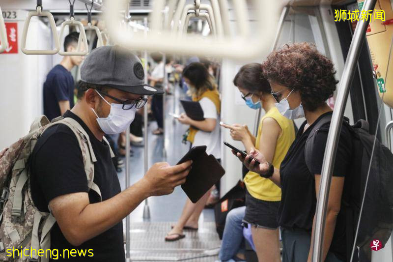 传染病专家：疲于抗病毒初期 口罩或得再戴一年