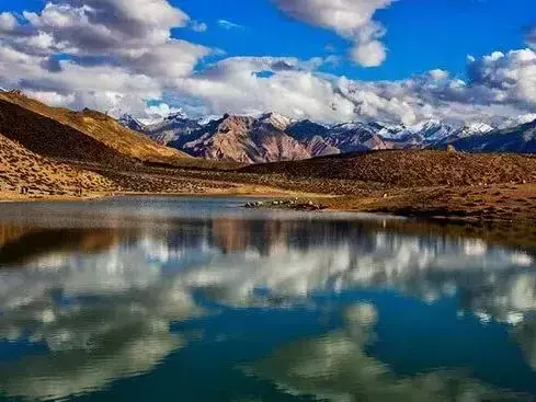 芬蘭看極光、韓國賞櫻花、環遊歐洲……在新加坡請8天假換一場環球旅行