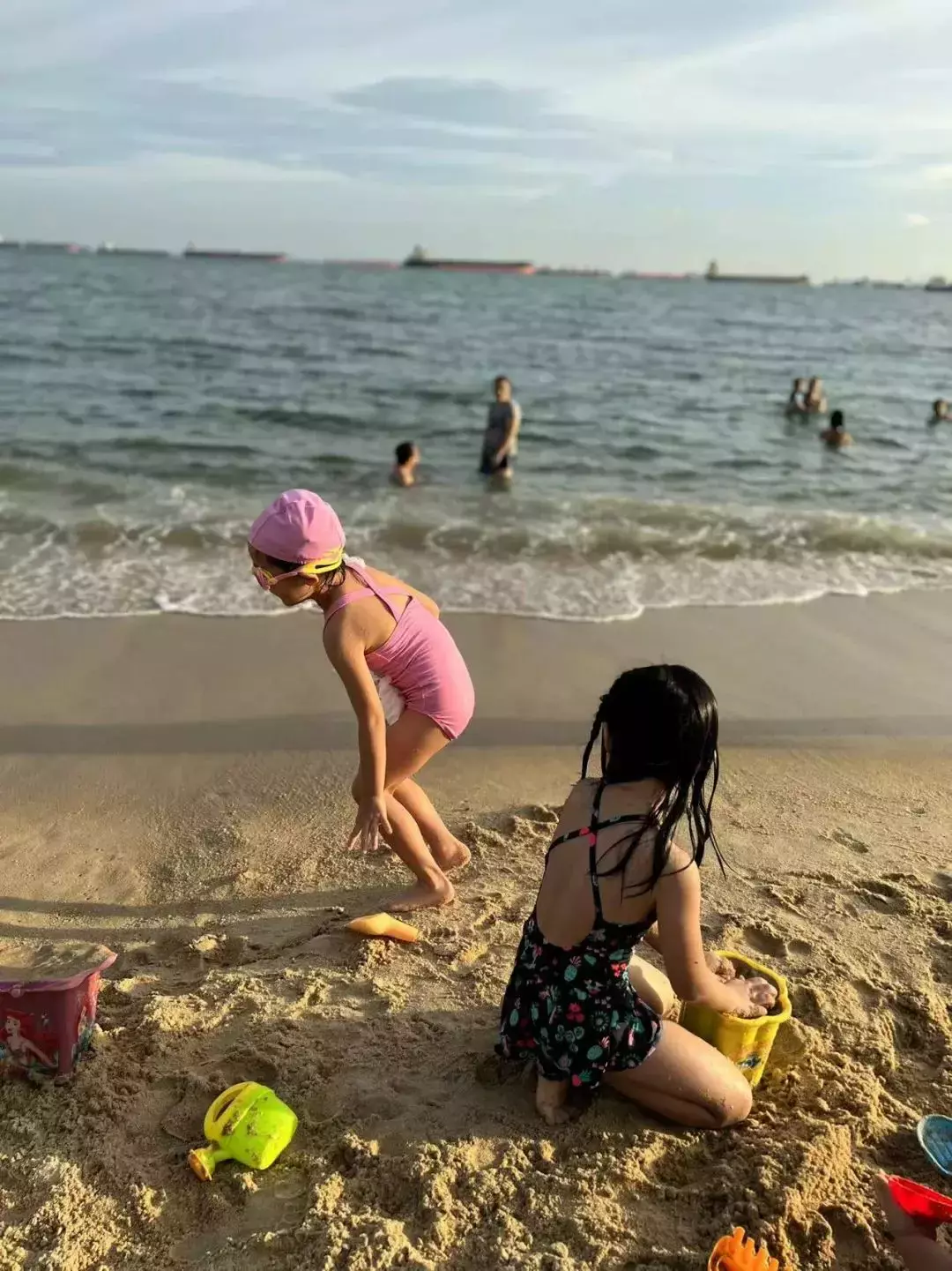 在中國有房不住、有車不開！1個月花10萬房租，“自討苦吃”來新加坡陪讀，她爲了什麽