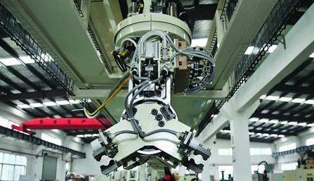 看完新加坡的GDP总量,再看看香港,翻天覆地的变化