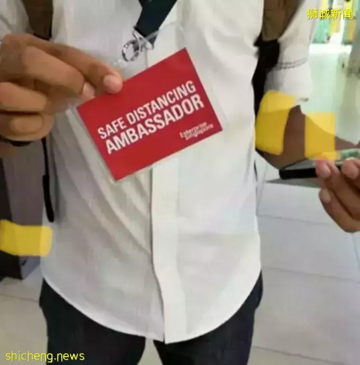 “我摘下口罩10秒，就被罰了300新幣”，新加坡小販求評理