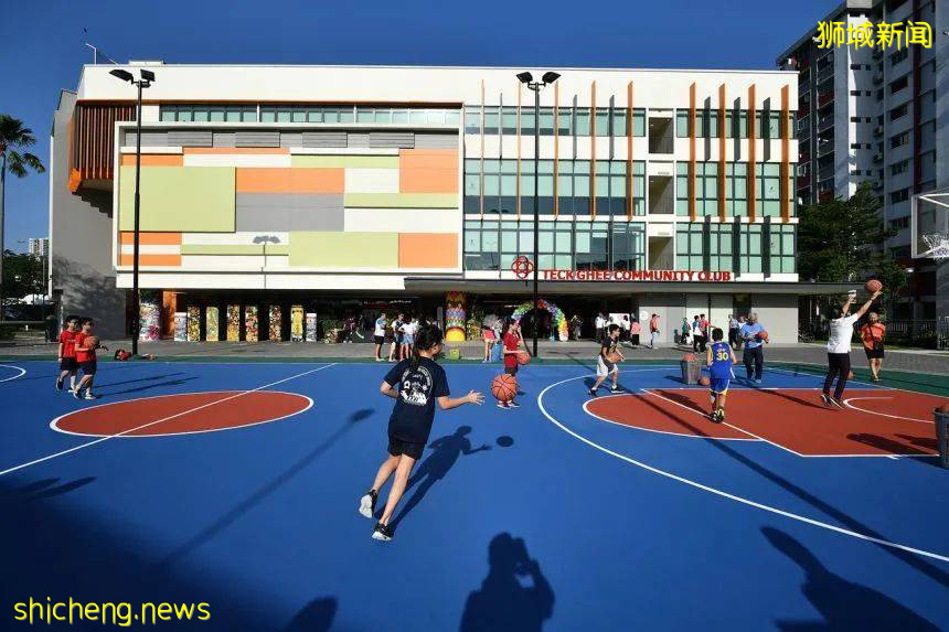 新加坡進一步放寬:允許5人堂食,10人活動,工作場所防疫放寬