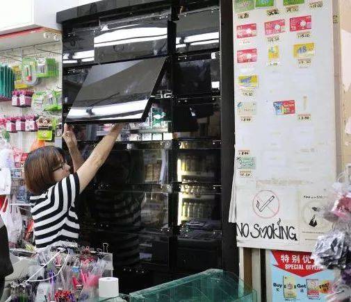 突發!他在新加坡騎車被卷入公交車底慘死!全島網民呼籲立法