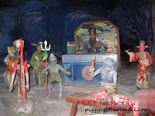 花了200多新幣，我在新加坡的“地獄”門口住了一晚