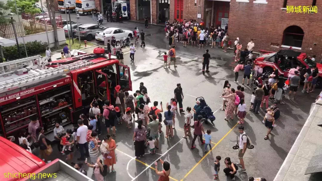 新加坡回到疫情前: KTV、商場、景點爆滿！周末28萬人湧去新山