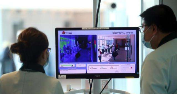 用首歌形容“抗炎”中的新加坡