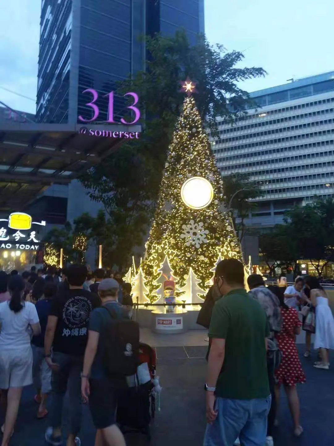 年底了 挤！爆！了