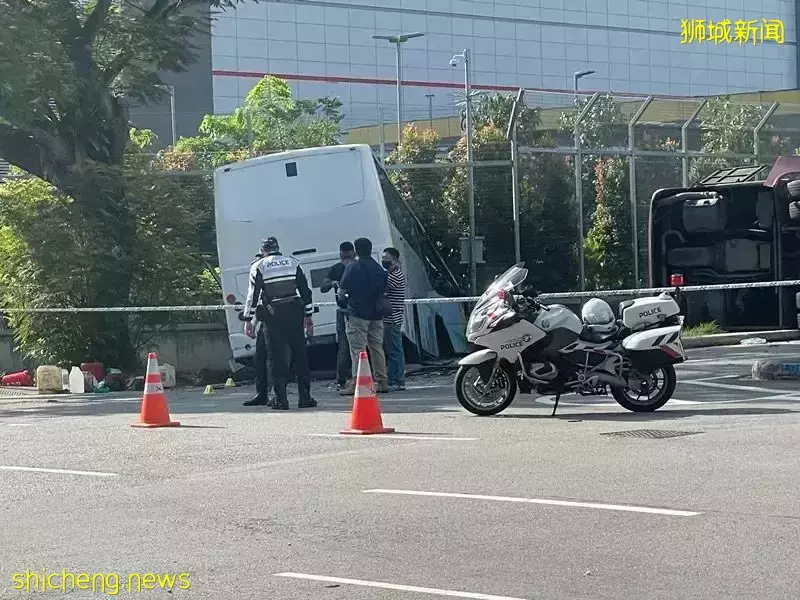 1死38伤!新加坡两厂巴相撞,老司机当场不治,38乘客送院
