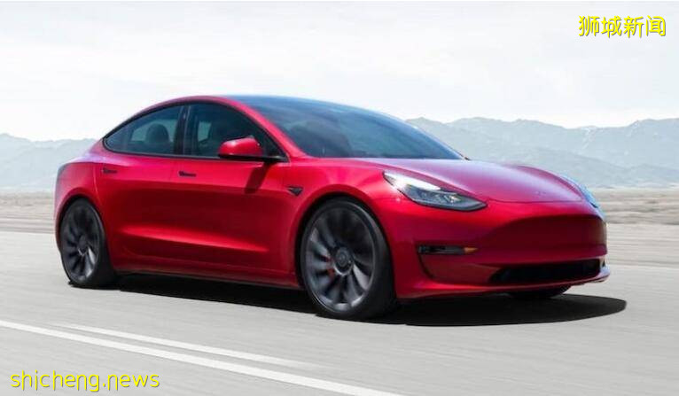 在中国割韭菜的特斯拉Model 3新加坡售价近百万元！还贼畅销