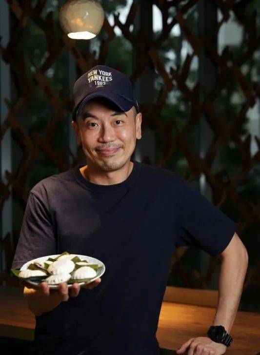 新加坡推出小販文化版“數碼缪斯”，還將培訓100名新手小販繼承“小販文化”