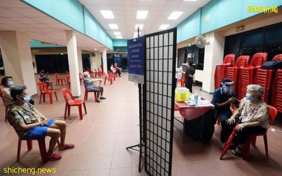 新加坡衛生部成立流動接種團隊,爲年長者提供“上門服務”