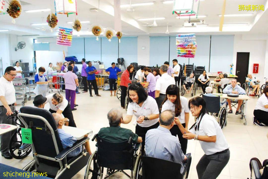 新加坡新政解讀：一家4口可以同桌堂食嗎？能去健身嗎？可以回辦公室上班嗎