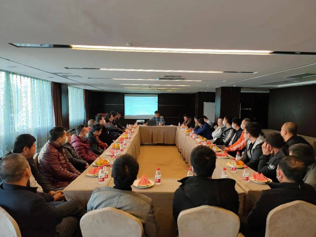 新加坡顺利迎接超油船