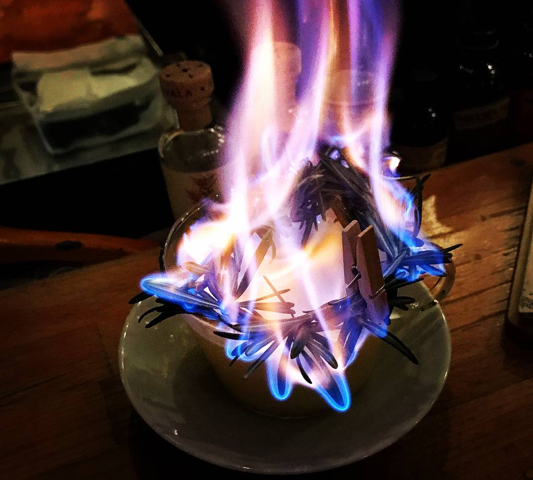 玩在獅城 想要體驗獨一無二的飲酒氛圍感?新加坡這10家高顔值酒吧你一定不能錯過