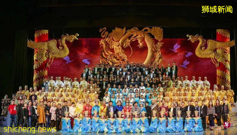 3岁登上歌剧舞台、16岁考入德国汉堡音乐与戏剧学院，看现定居新加坡的前中国国家大剧院歌剧导演汤新新的歌剧人生