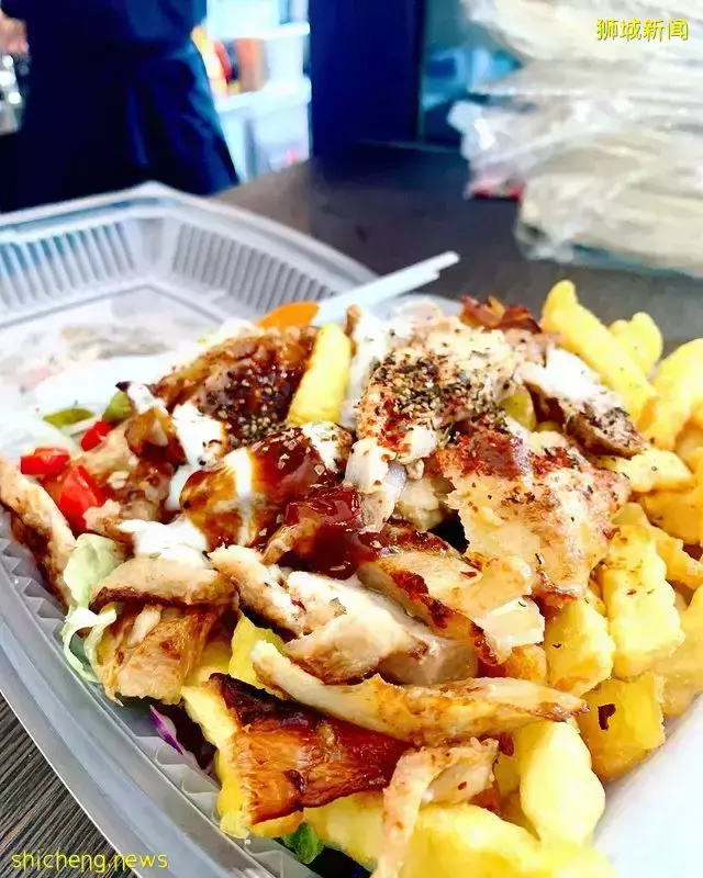 隱藏式美味🔎Peace Centre巷子裏的Kebab Roll!多種食物搭配,可以自選沙拉、米飯、薯條或卷餅