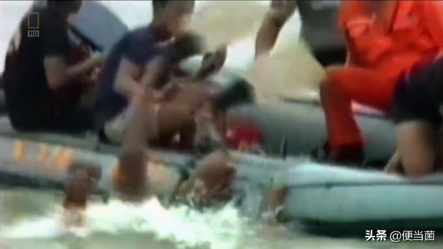 97年新加坡航班坠毁,疑机长携乘客殉亡,林俊杰为亡者写歌纪念