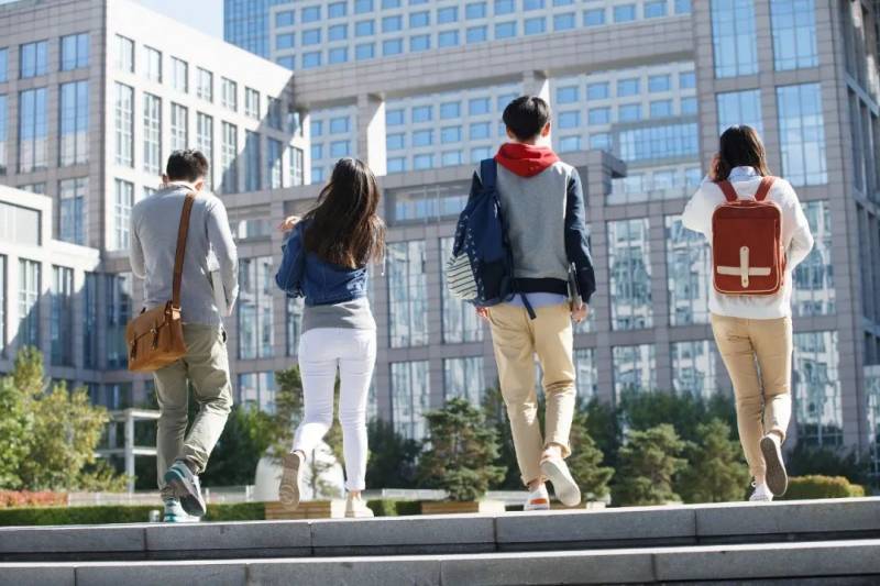 世界各國正在面臨第二波疫情,新加坡卻逐步打開國門